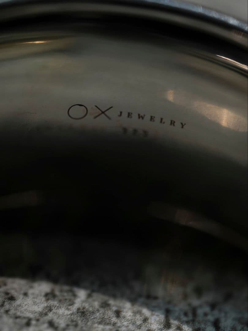 アクセサリー OX JEWELRY High-End SILVER CURVE BANGLE