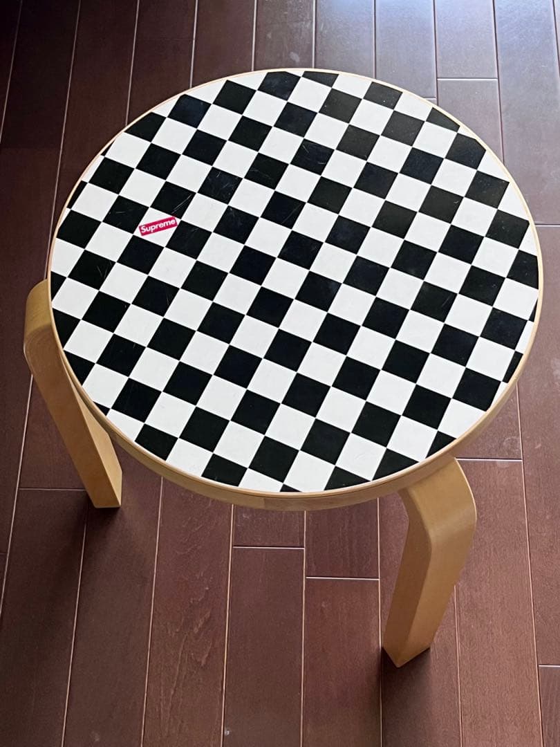 Supreme / Artek Aalto Stool 60 箱無し