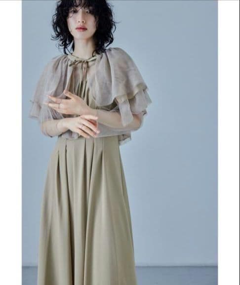 極美品 ドリードール niana ボレロ ケープ ドレス M 結婚式 お呼ばれ