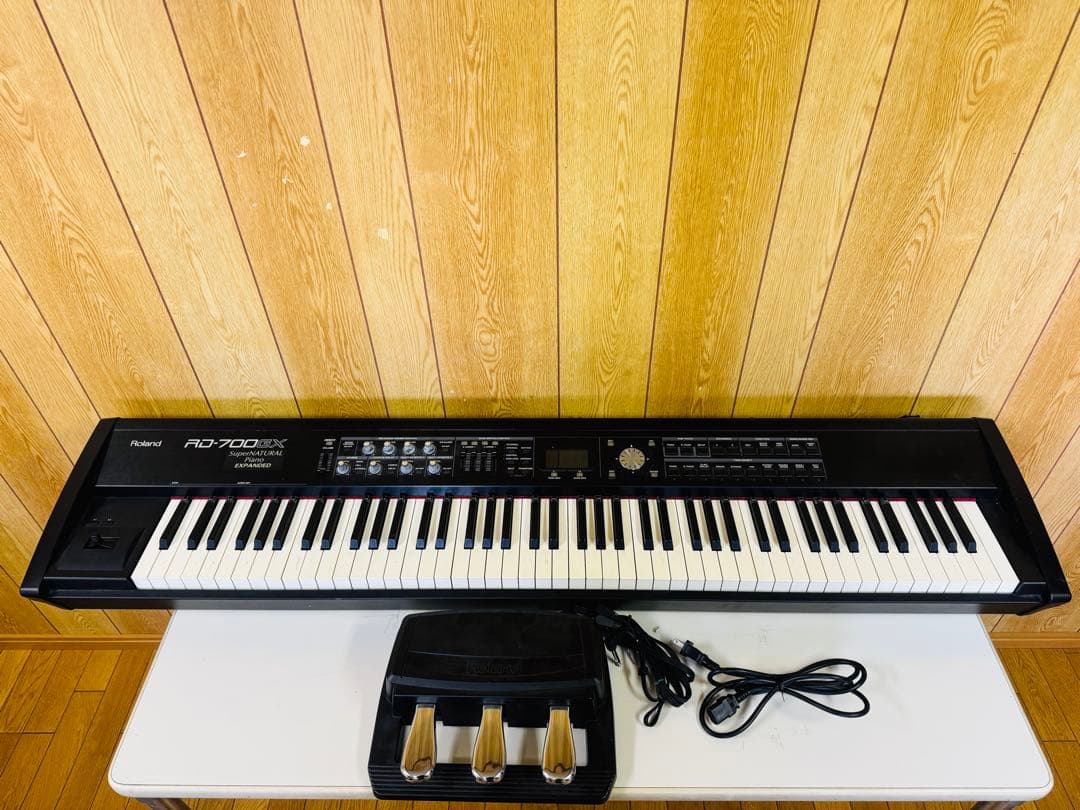 Roland RD-700GX キーボード シンセサイザー ローランド