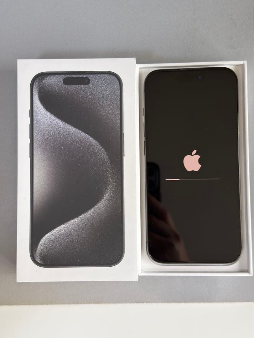 Apple iPhone 15 Pro 256GB ブラック 本体 SIMフリー