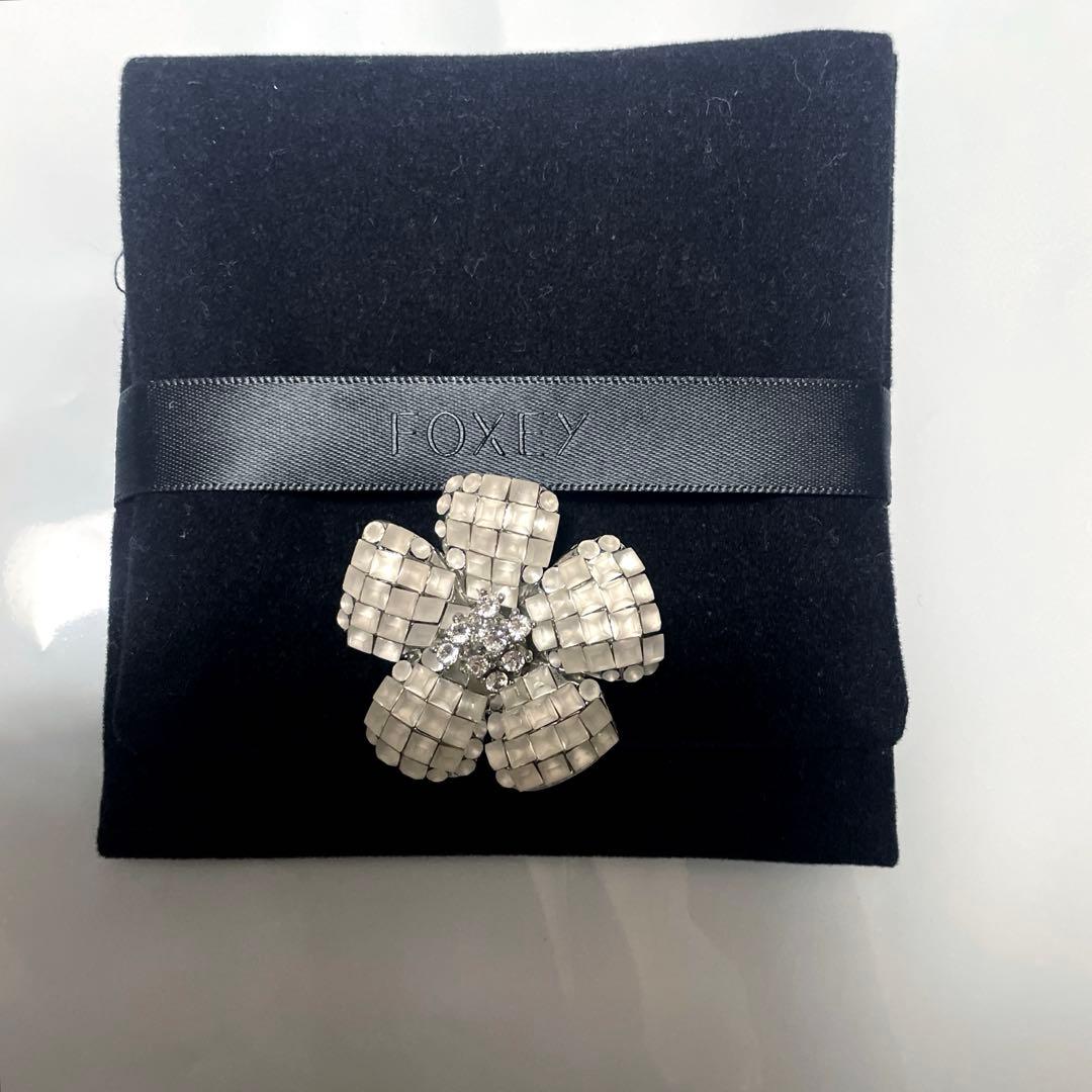 【FOXEY】 ブローチ\