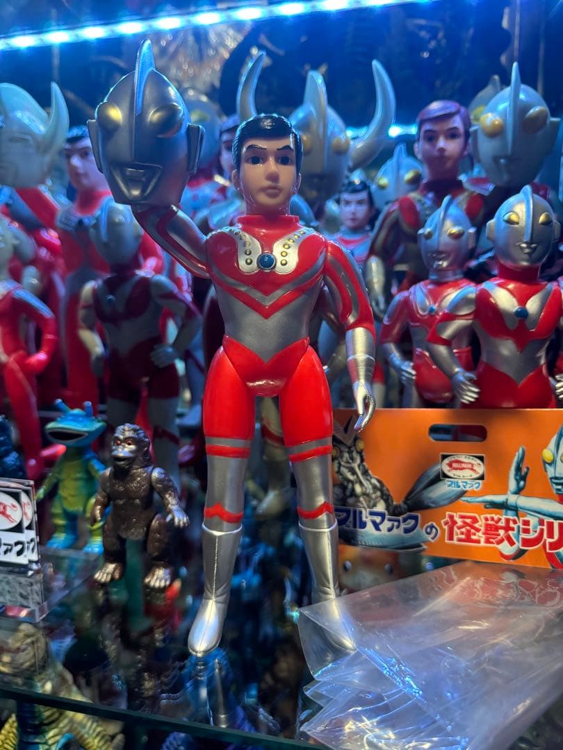 ブルマァクの怪獣シリーズ ウルトラマン ゾフィー マスク取れ