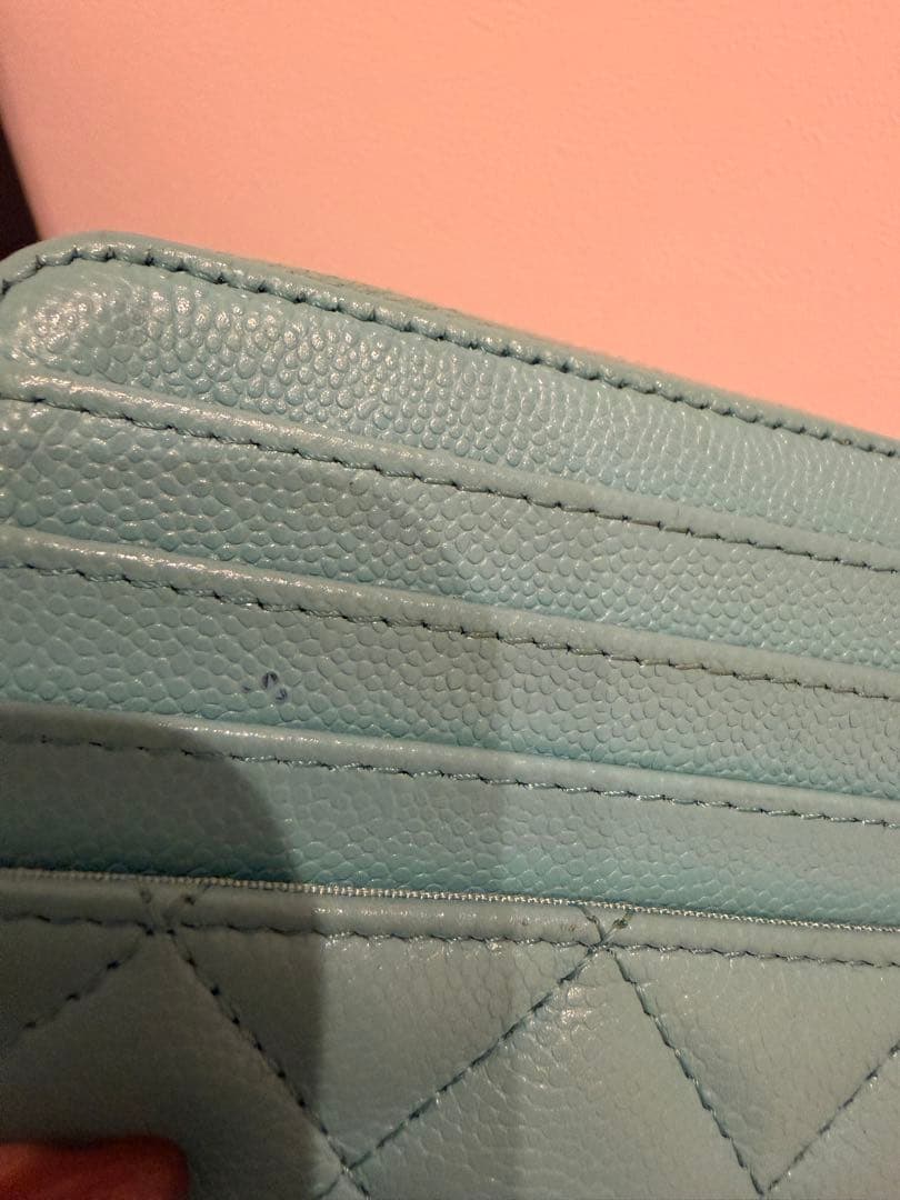 CHANEL マトラッセ　キャビアスキン　ラウンドジップケース