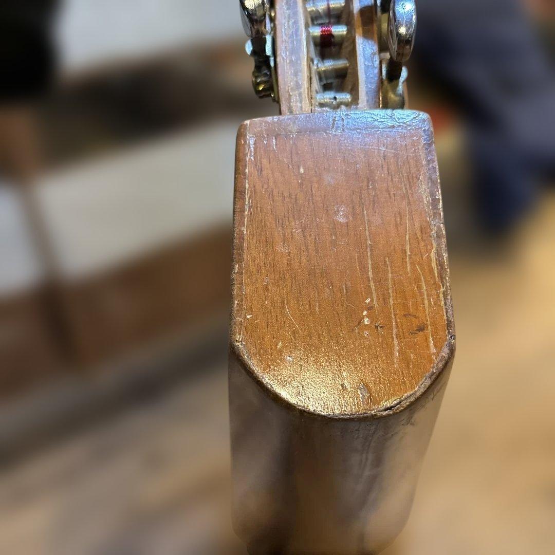 アルパ半音階レバー付き木製ハープ 複数弦 彫刻入り