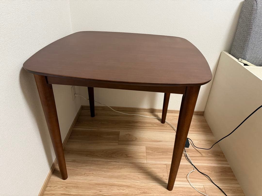 2人用ダイニングテーブル(ライジング 80 MBR)