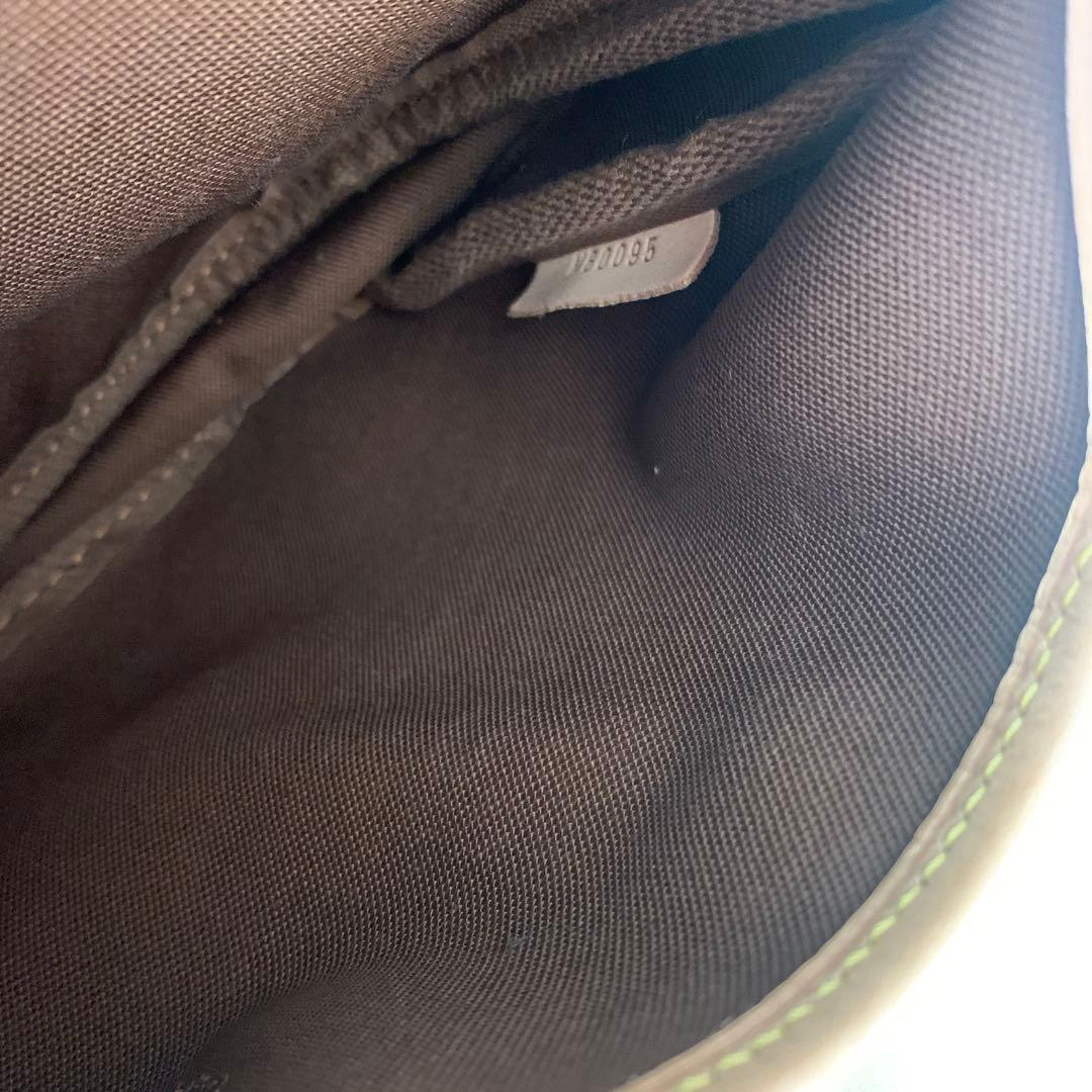 Louis Vuitton ソミュール　モノグラム ショルダーバッグ