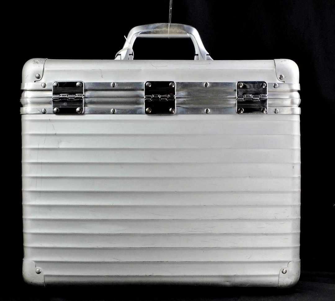 リモワ TOPAS『パイロットケース』アルミニウム（XL）38L（1420）