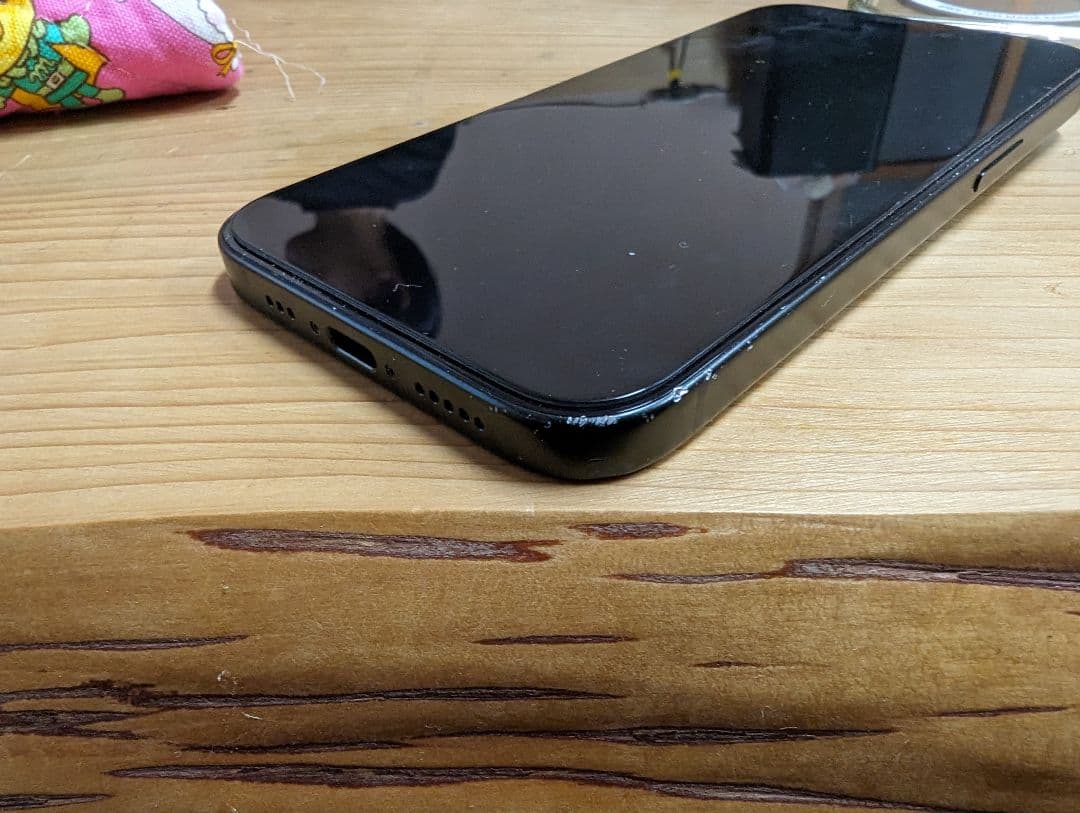 iPhone15　本体　SIMフリー　256GB　箱ありケース付ガラスフィルム張