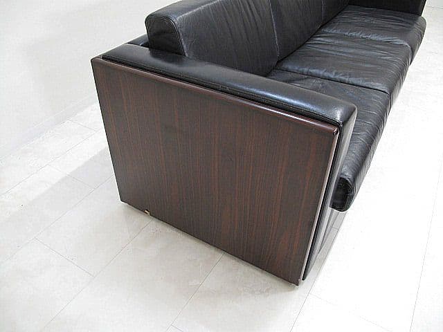 オカムラ 3人掛け応接ソファ 本革張地/ローズウッドフレーム 　応接ソファ