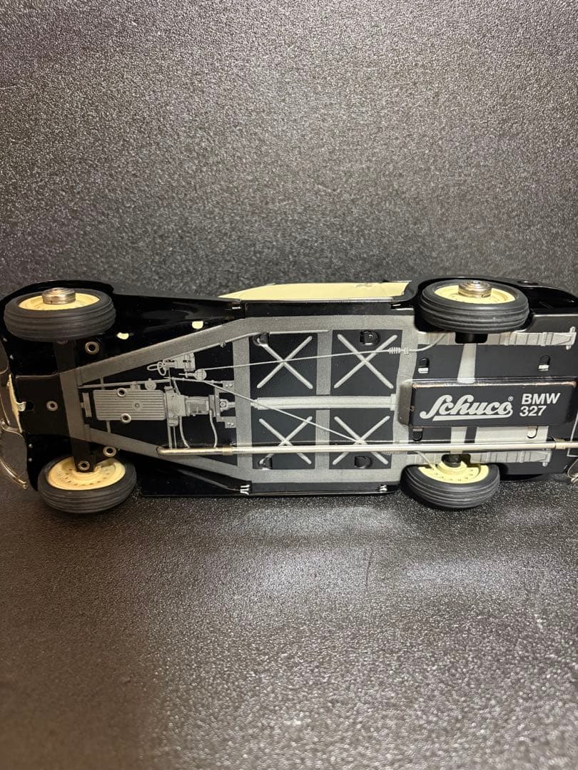 ミニカー Schuco 1/18 BMW 327 Cabriolet