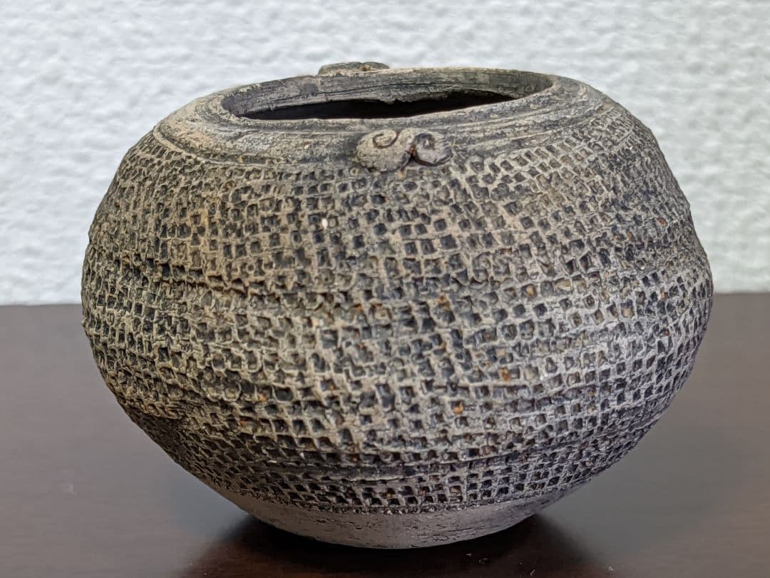 ♦朝鮮陶磁？李朝 高麗 新羅時代 印花文 小壺 コレクション 骨董品アンティーク