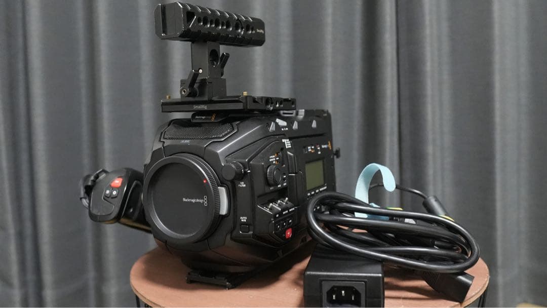 Blackmagic URSA Mini Pro 4.6K EF 本体
