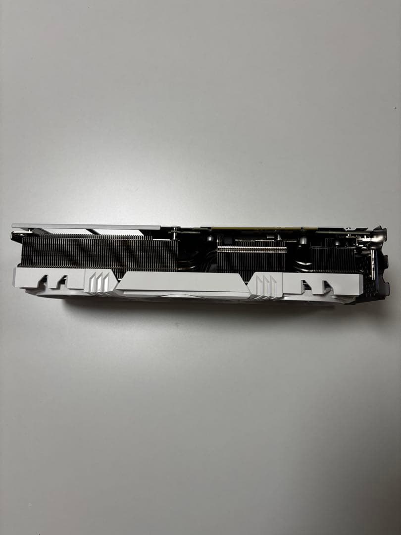 PNY GeForce RTX ホワイトグラフィックボード