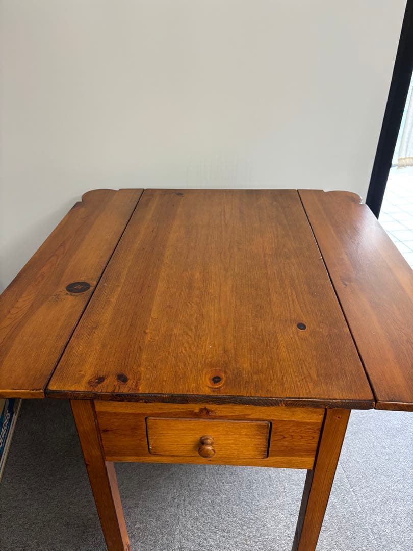 ピノ　アンファン　バタフライテーブル