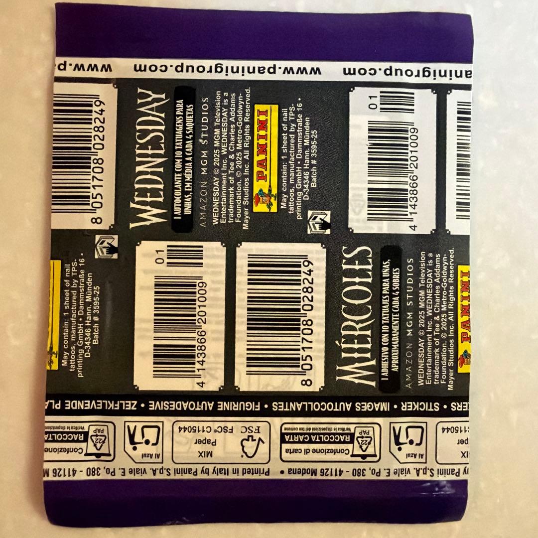WEDNESDAY ステッカーセット 日本未発売 セット　未開封ネイルタトゥー付