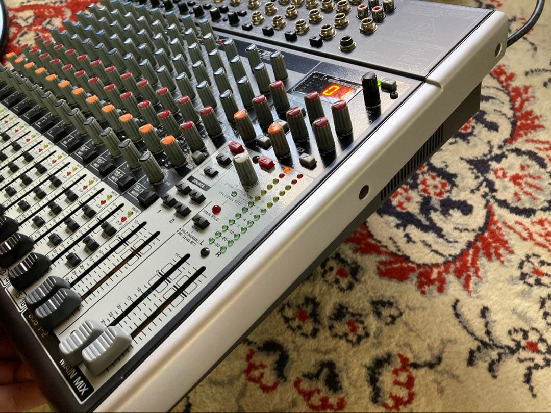 ベリンガーX2222USB　中古・美品