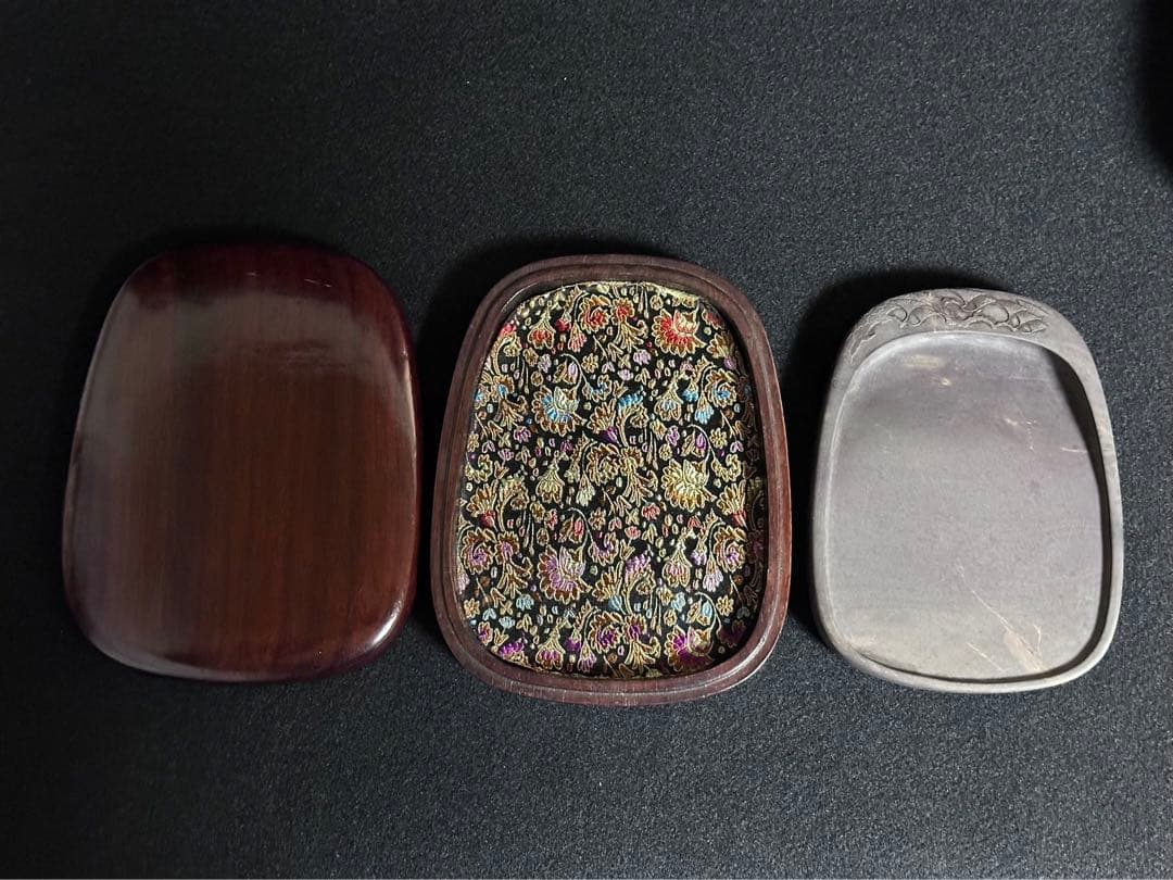 端渓硯 坑仔岩 青花 火捺 魚脳砕凍 臙脂暈 脂暈 あり 極上 572g唐木函