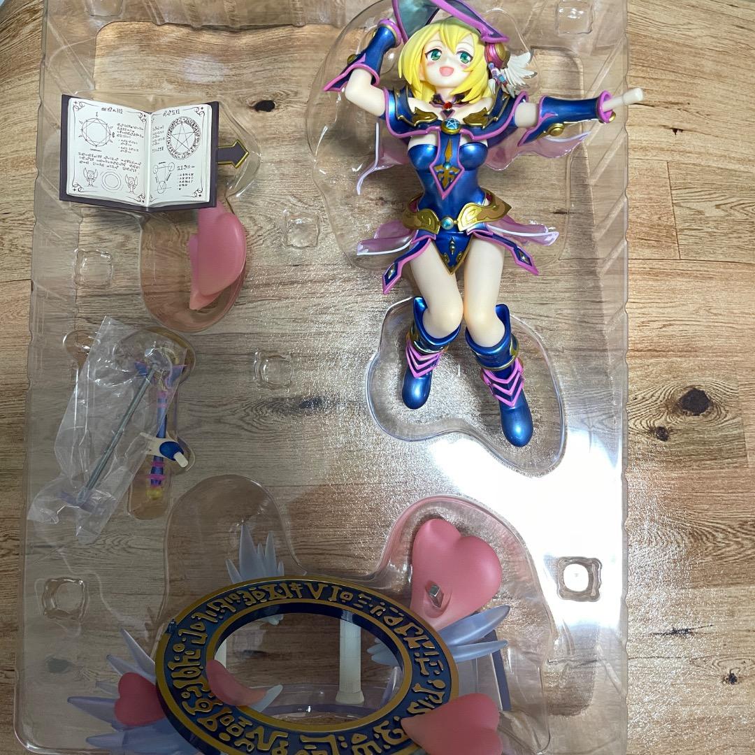 遊戯王 ブラックマジシャンガール ART WORKS MONSTERS