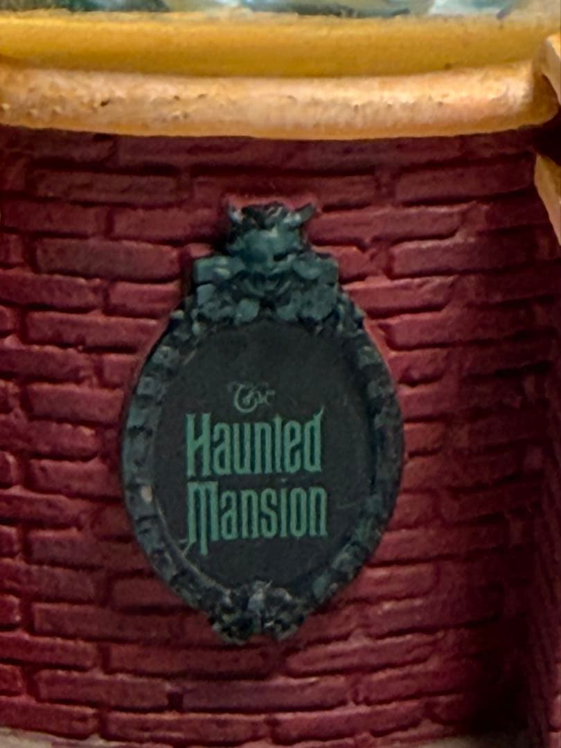 【破損有・新品未使用品】ホーンテッドマンション マダムレオタ スノーグローブ