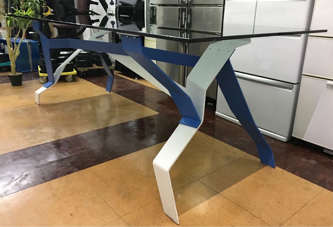 COUNTACH テーブル