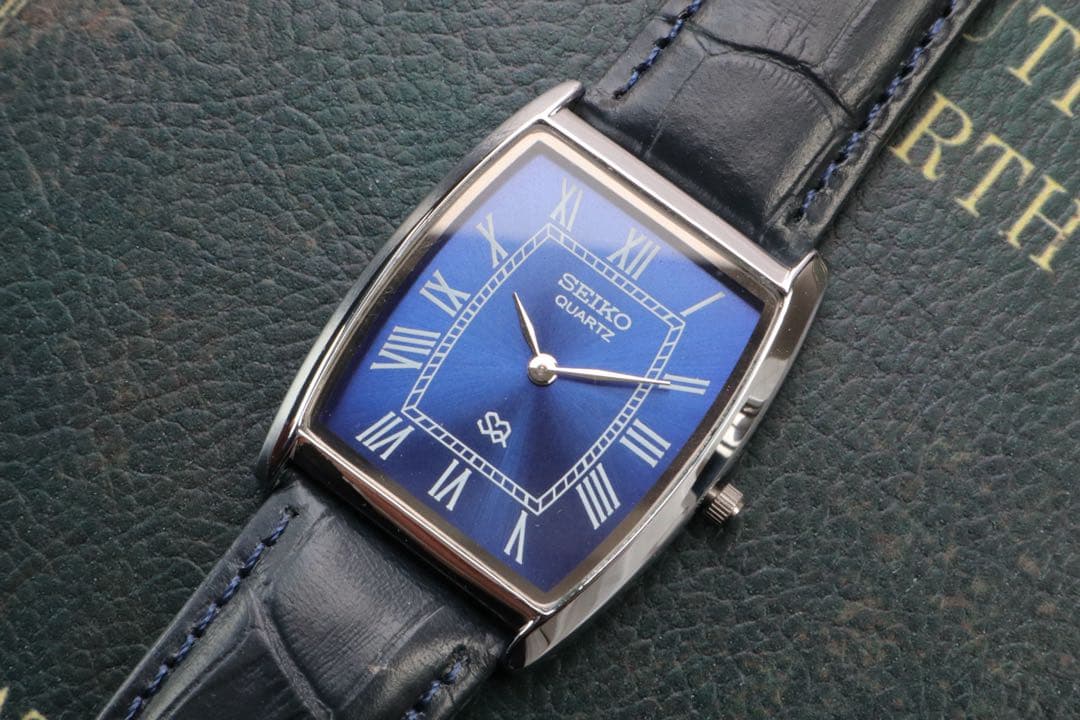 SEIKO tank トノー型 ブルー文字盤 稼動品