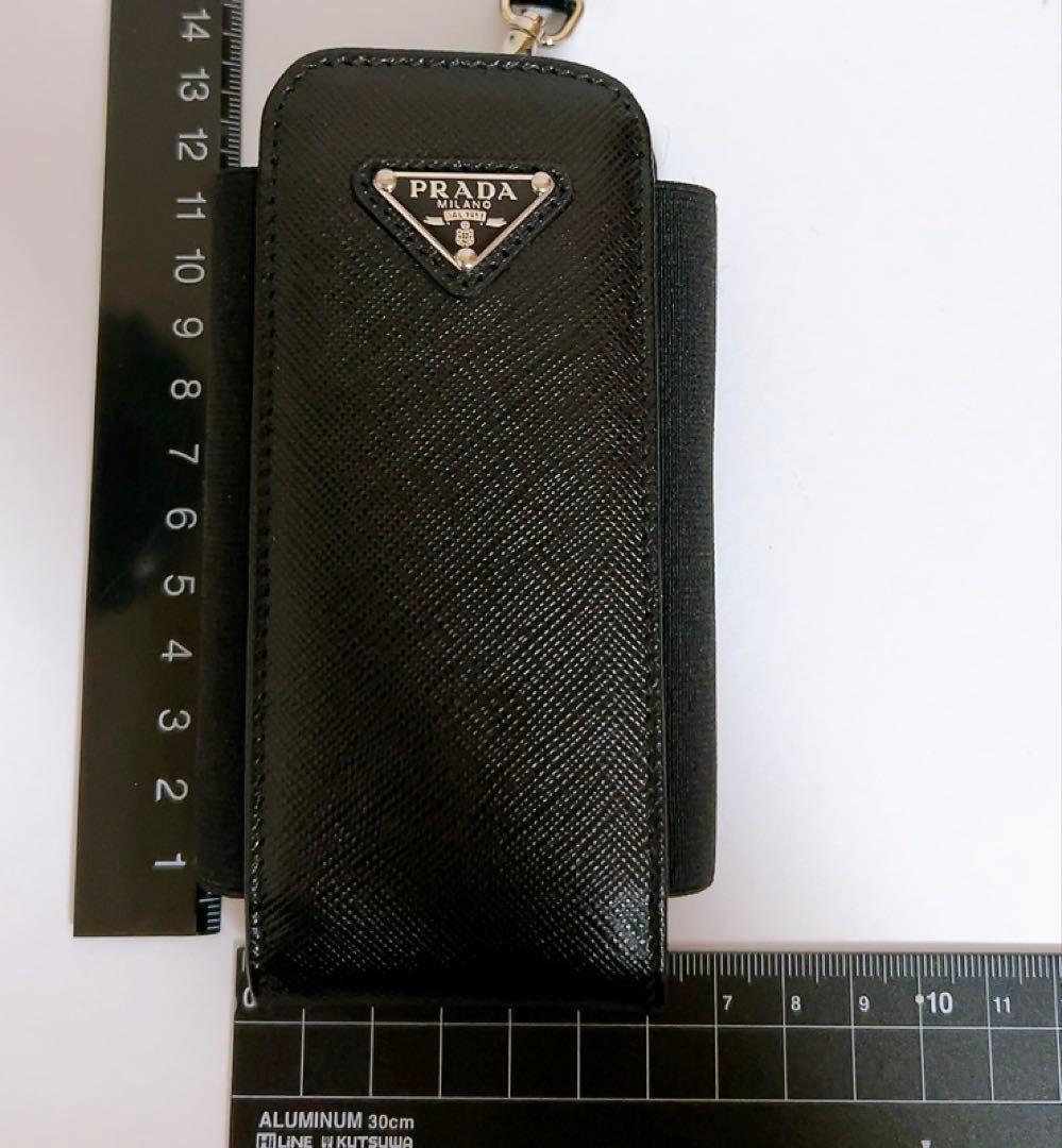 プラダ　PRADA ガラケーケース　ストラップ　小物入れ　ブラック
