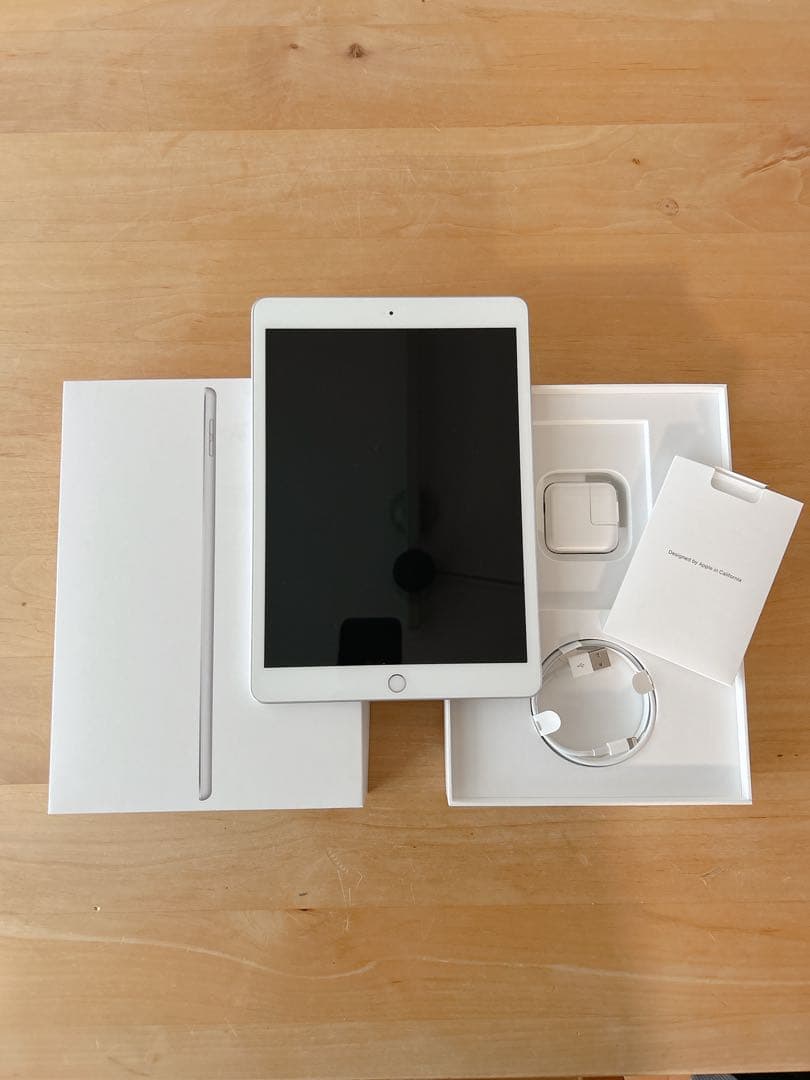 iPad 第7世代 Wi-Fiモデル 32GB シルバー 美品