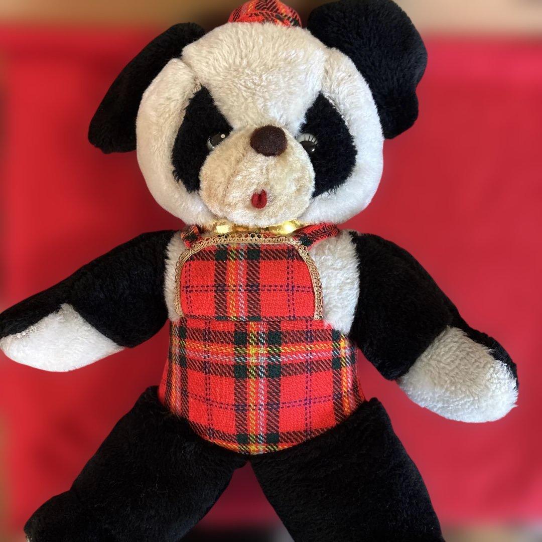昭和レトロ　パンダぬいぐるみ 赤チェックオーバーオール