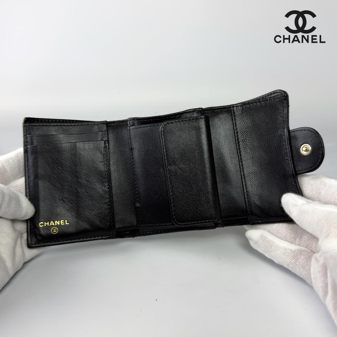 正規品　シャネル　マトラッセ　ジェブロン　ゴールド金具　Wホック　三つ折り財布