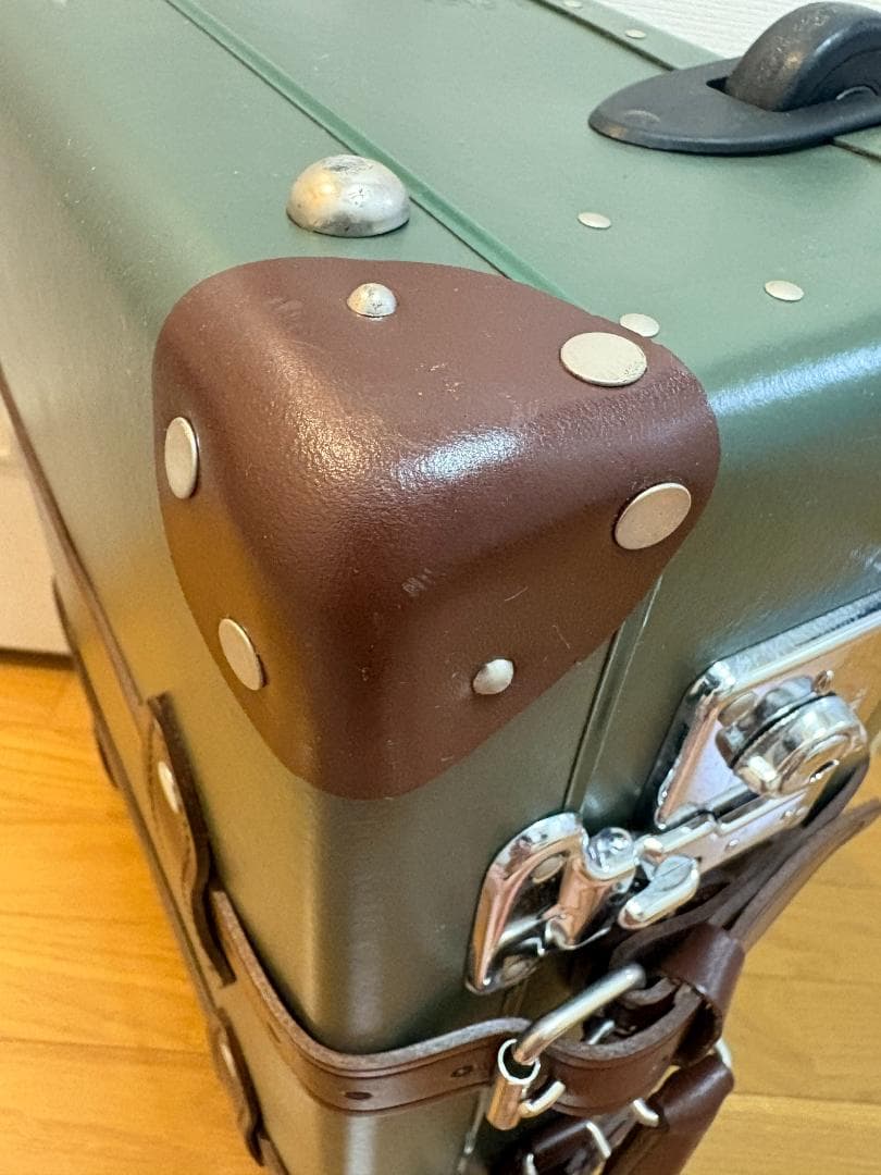 グローブトロッター　スーツケース　55cm×40cm×18cm