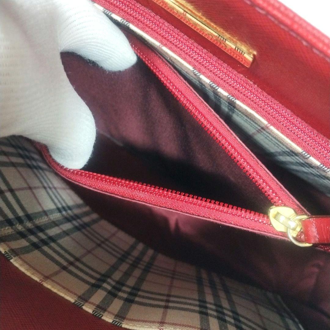 BURBERRY レザー ハンドバッグ メタルロゴ 赤 ノバチェック A4可