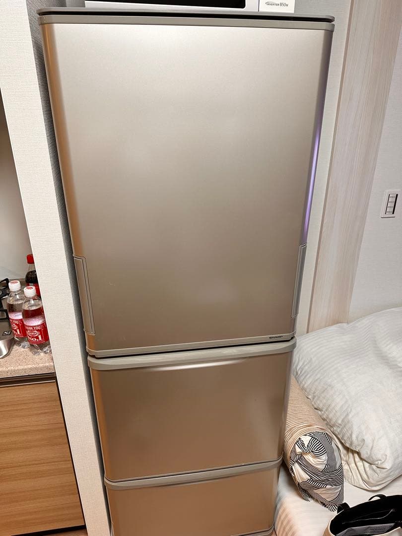 シルバー両開き　冷蔵庫 透明棚 LED照明付き　極美品