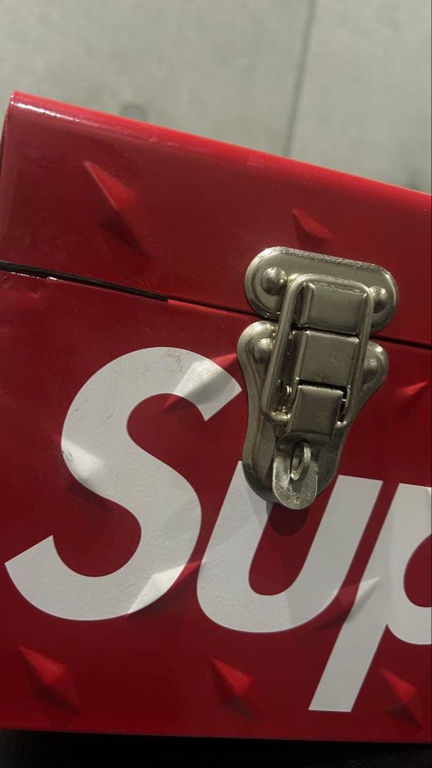 Supreme Diamond Plate Tool Box 工具箱