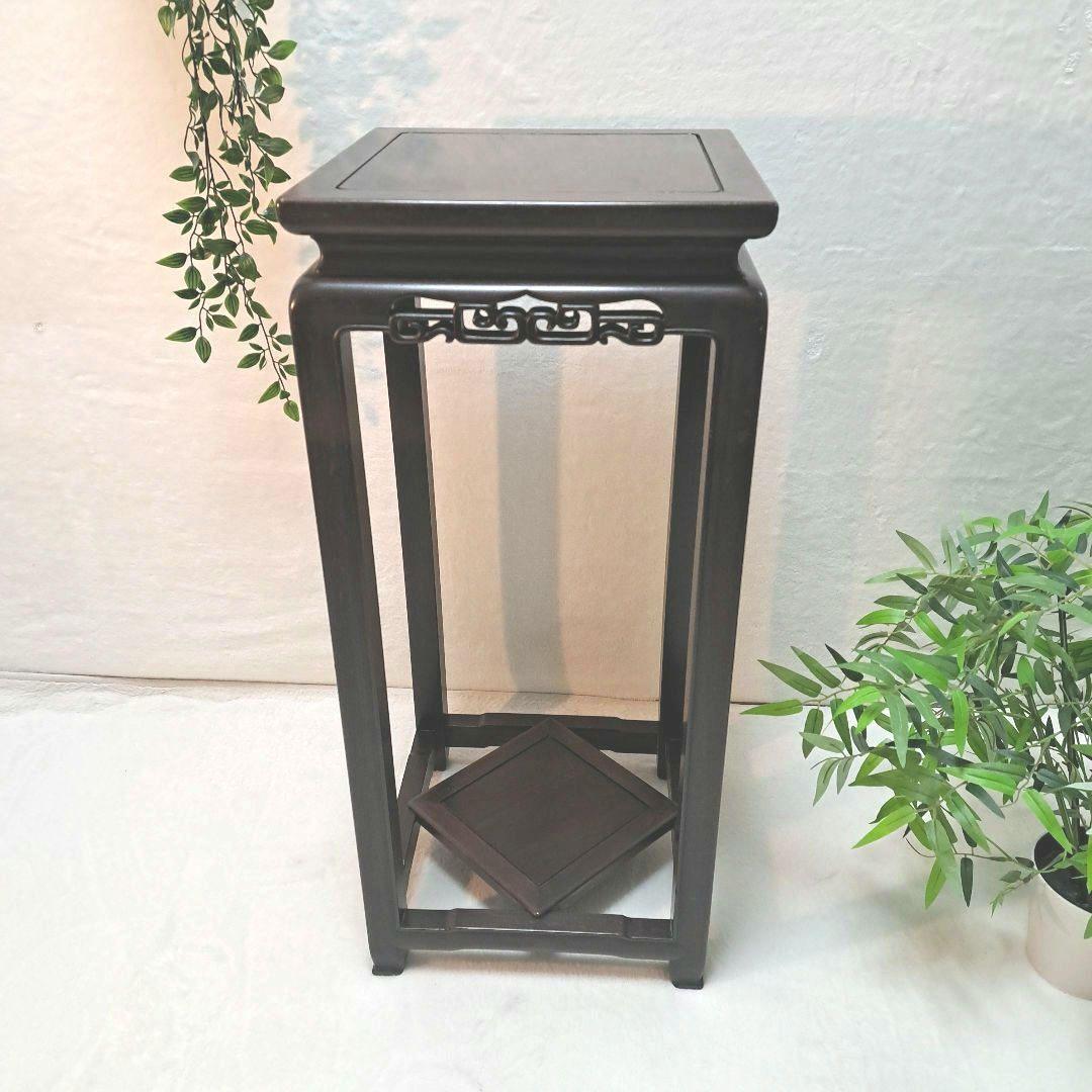 唐木花台　唐木家具　高卓　香炉台　飾り台　透かし彫り　鉄刀木　中国美術