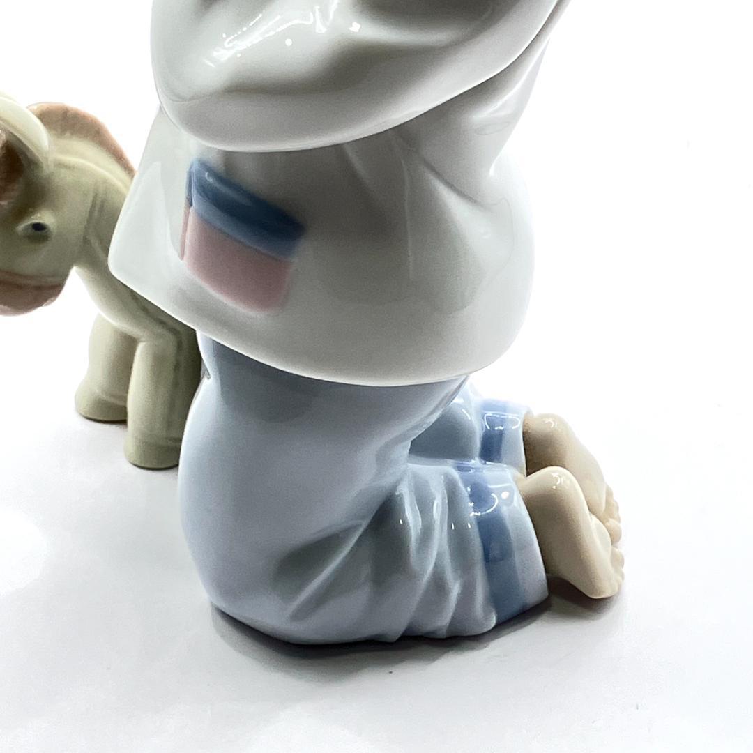 リヤドロ 仔馬と祈り 美品 陶器 アート インテリア 彫像 祈りのポーズ 希少