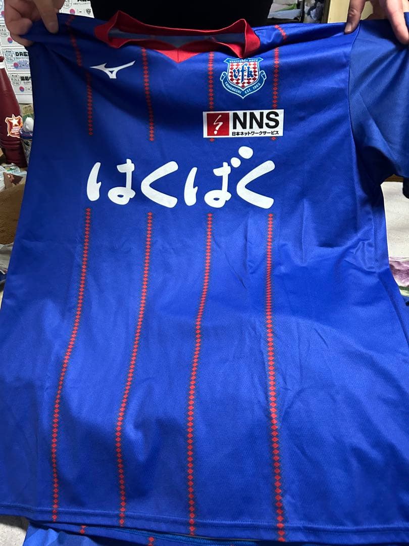 ヴァンフォーレ甲府レプリカユニフォーム長谷川元希選手２枚セット（サイン入り１枚）