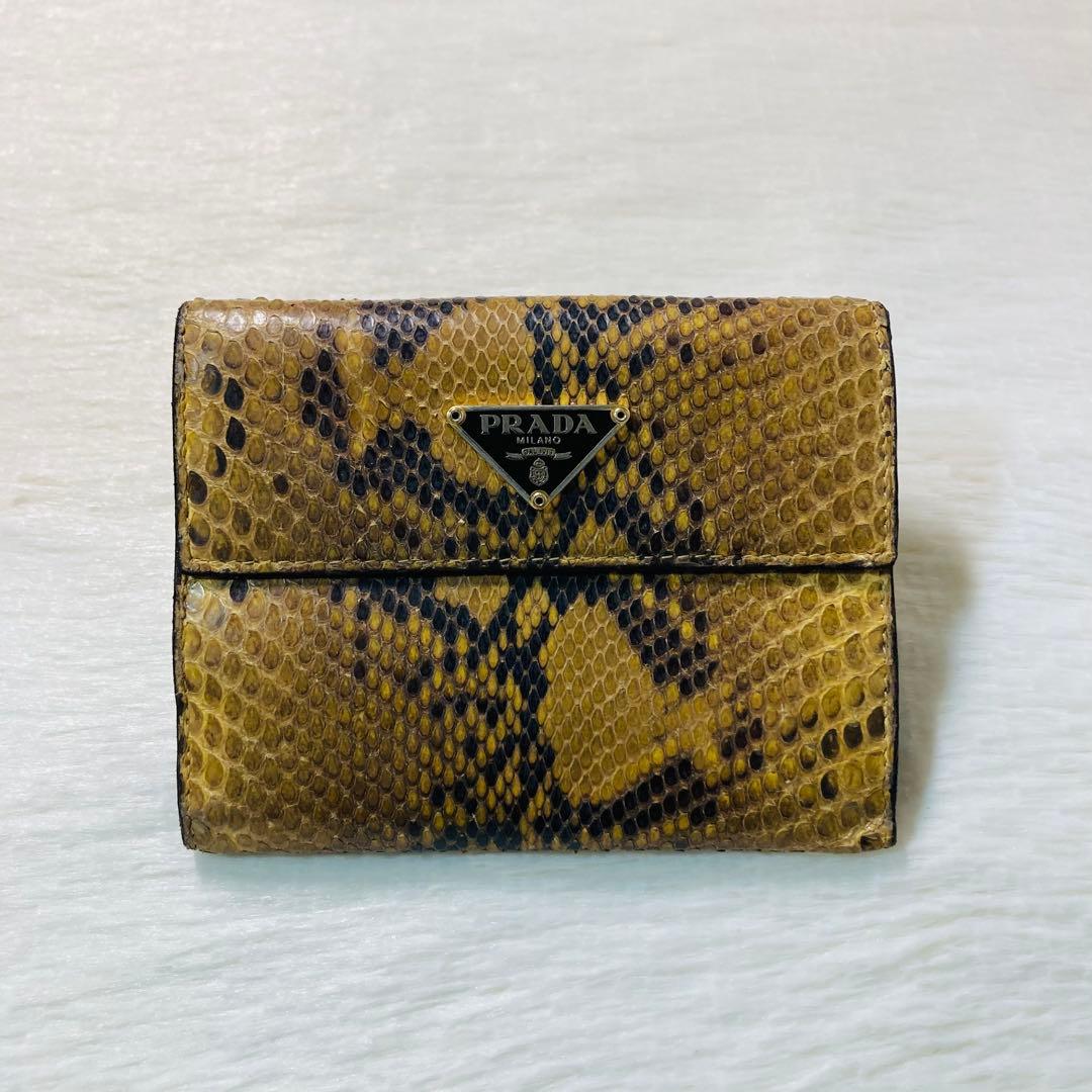 希少早い者勝ち　PRADA プラダ　二つ折り　パイソン　財布　黄色　ブラウン