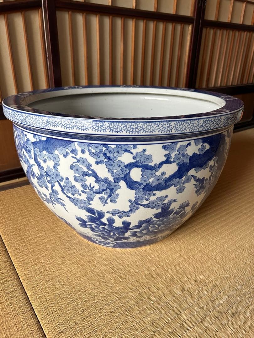 アンティーク特大火鉢　染付火鉢　唐獅子牡丹図　火鉢(直径50cm)