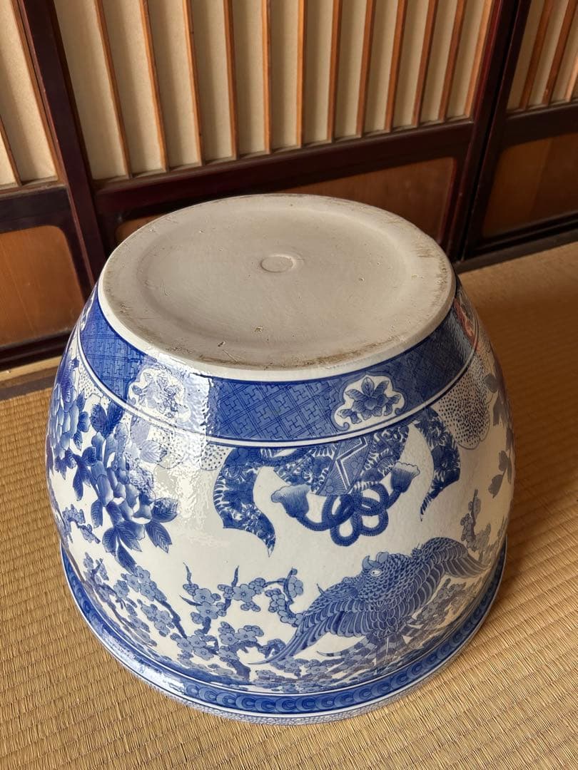 アンティーク特大火鉢　染付火鉢　唐獅子牡丹図　火鉢(直径50cm)