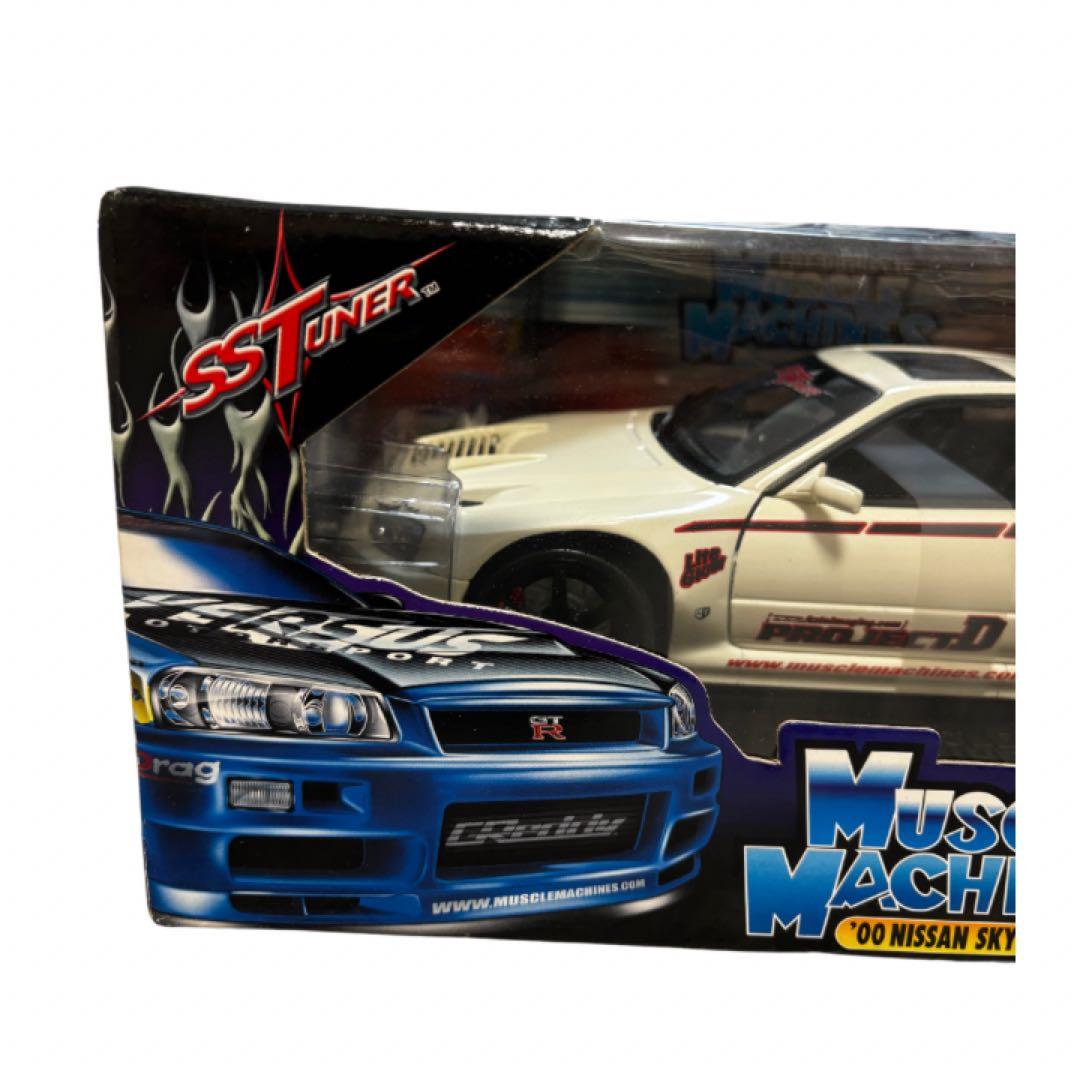 激レア　マッスルマシーン ミニカー NISSAN スカイライン　GT-R 00