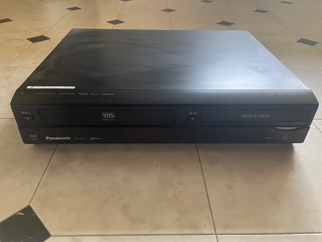 VHSも観られるPanasonic DIGA DMR-XP25V