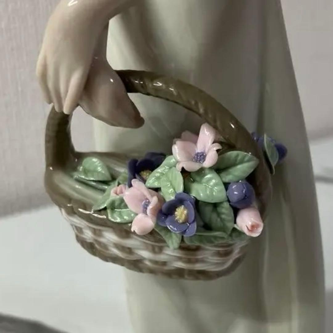 LLADRO リヤドロ 5605 花籠を持つ少女 フィギュリン 箱付
