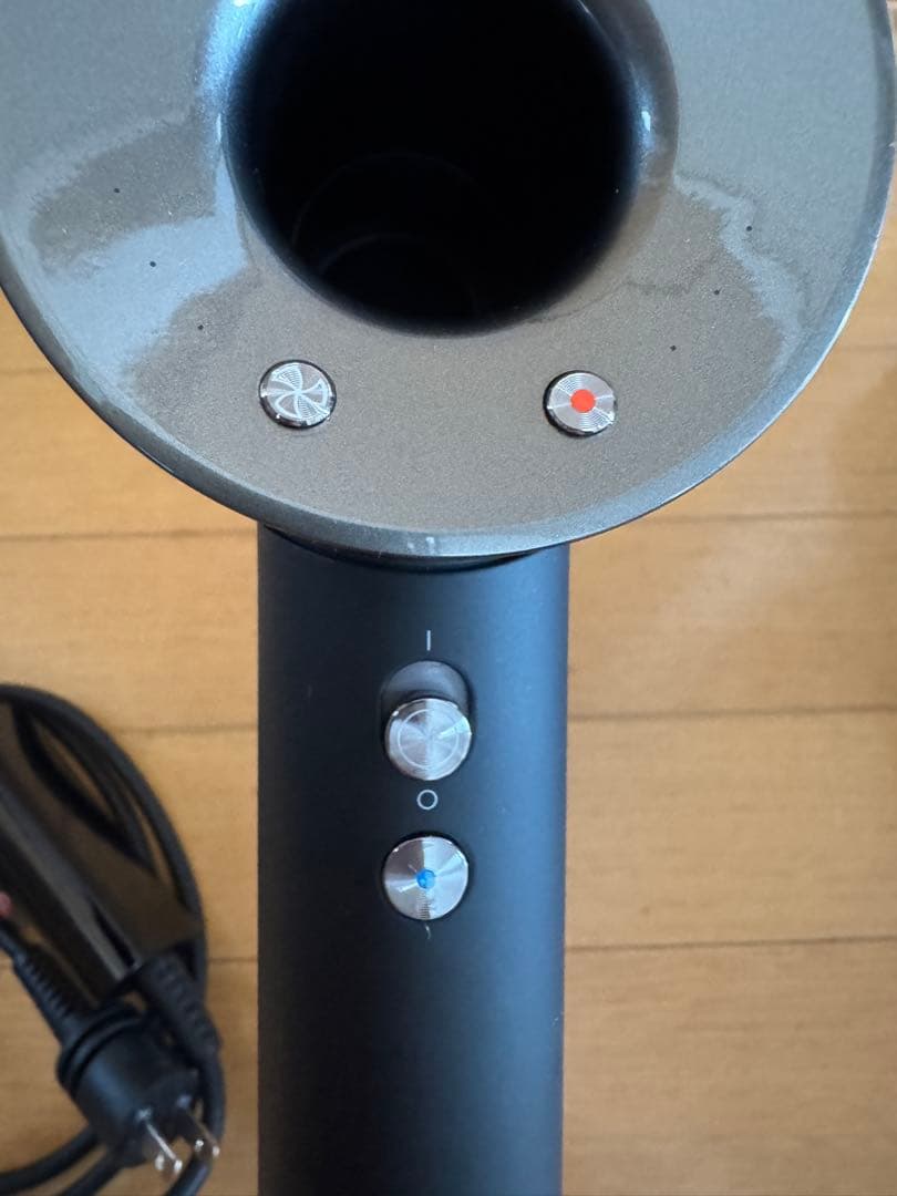 Dyson Supersonic ヘアドライヤー