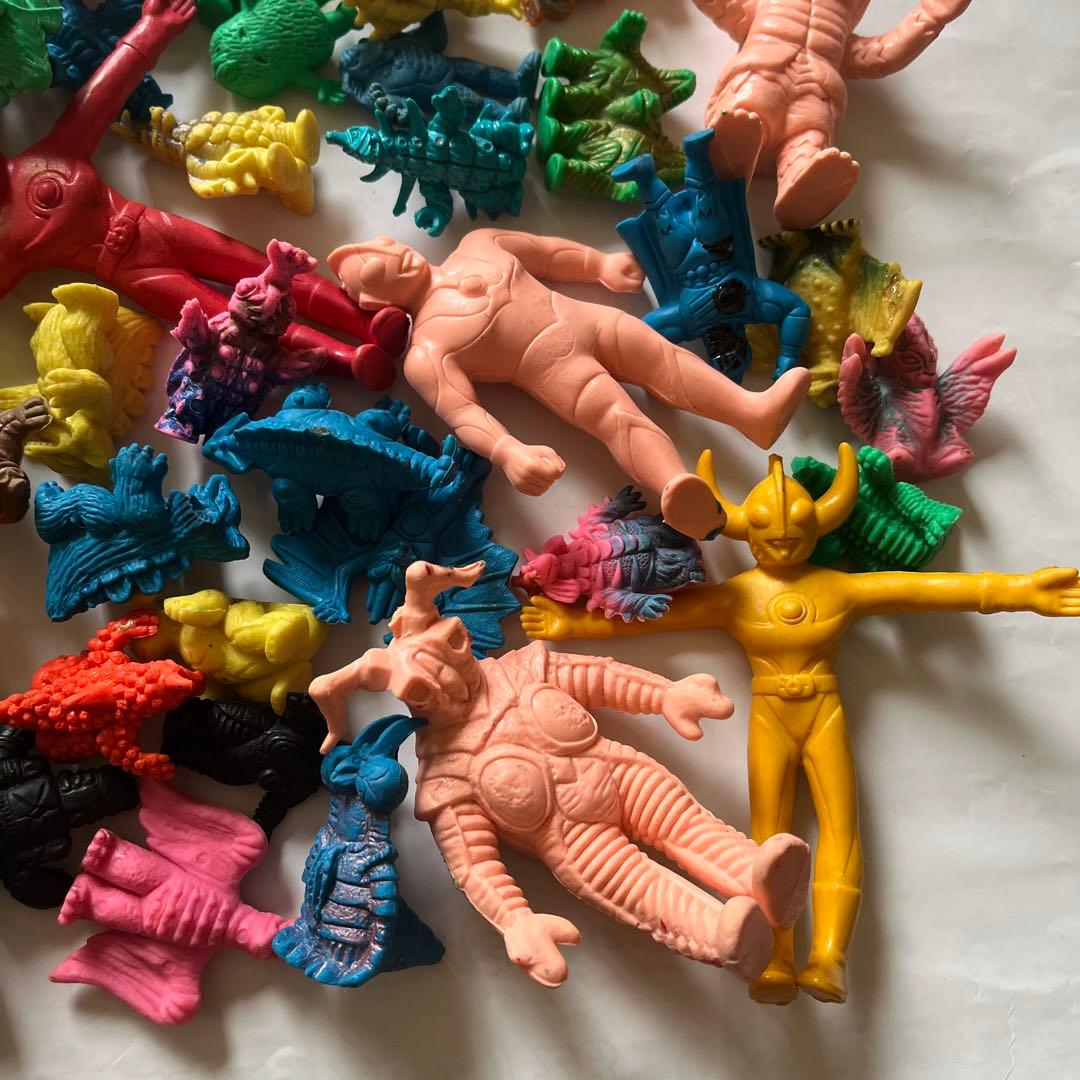 年代物　レトロ　ウルトラマンシリーズ 怪獣フィギュア 約50体セット
