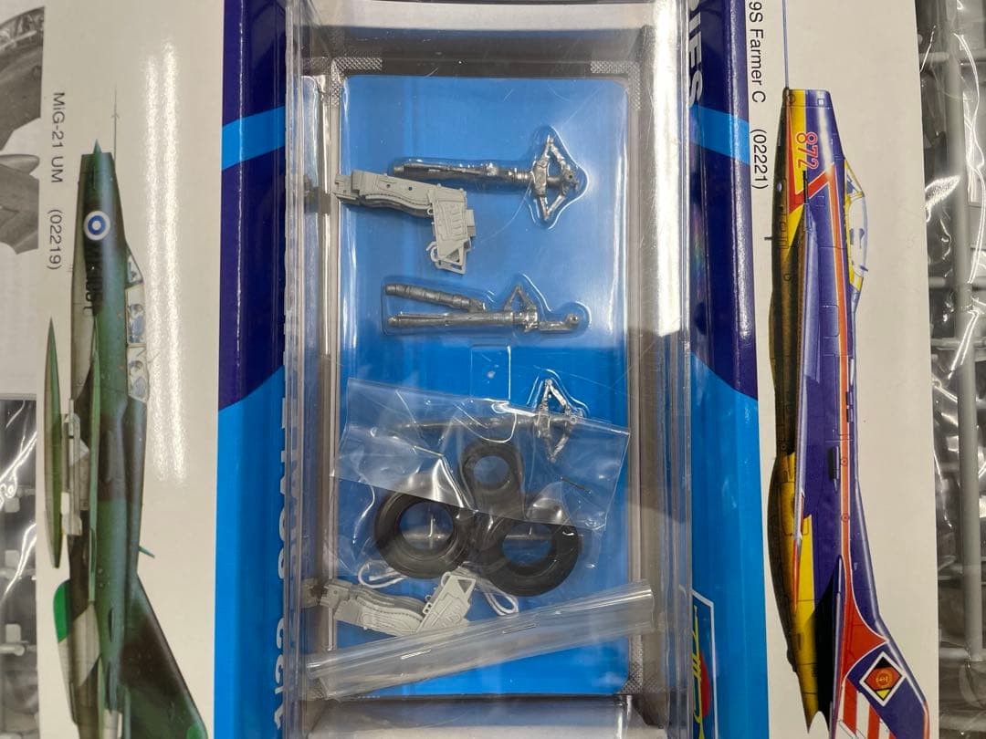 TRUMPETER A-10A N/AW 1:32スケール