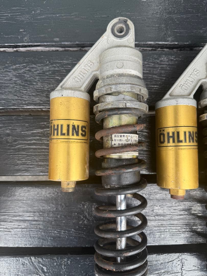 ÖHLINS サスペンション