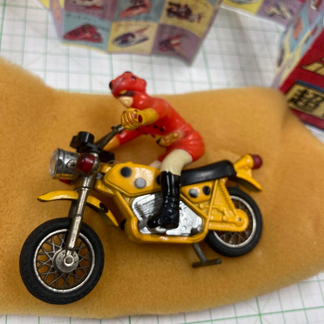 ポピニカ超合金仮面ライダーストロンガーのテントローのバイク初期版の黒ブーツ版
