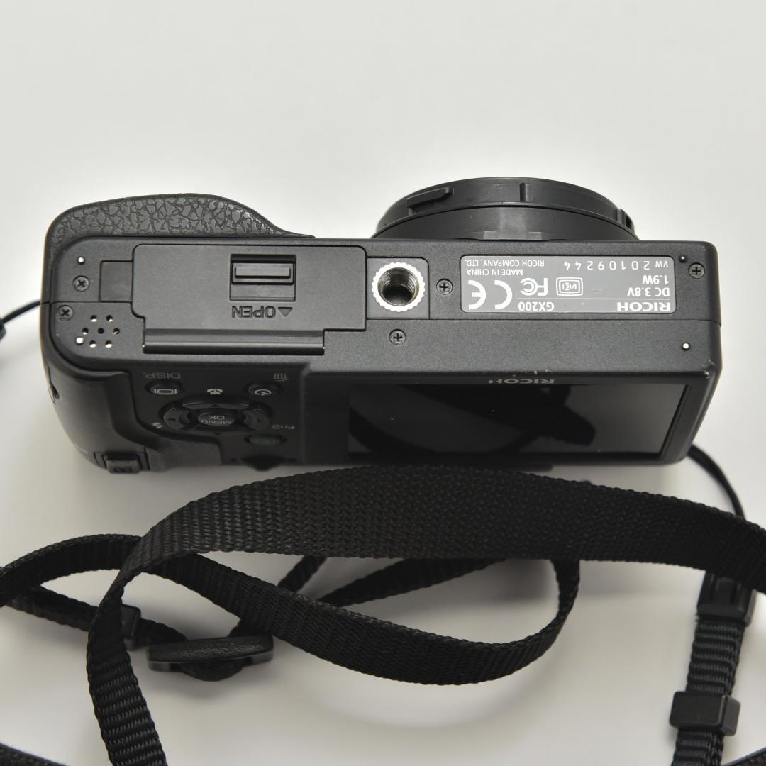 GX200 中古 センサー汚れあり 付属品多数