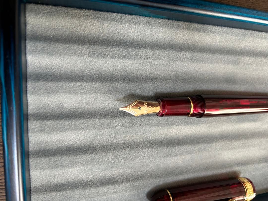 プラチナ万年筆 #3776 センチュリー ブルゴーニュ Fニブ